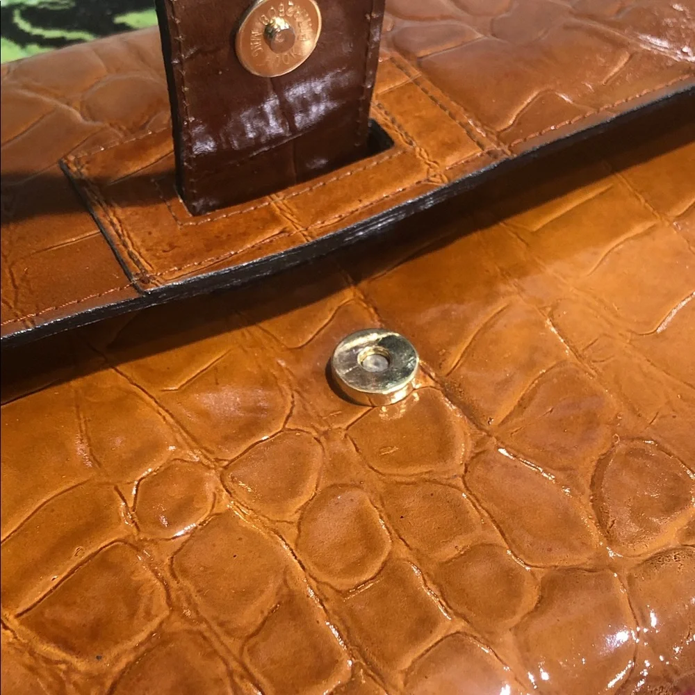 Vintage Brown Crocodile Embossed Clutch - Picture 5 of 10